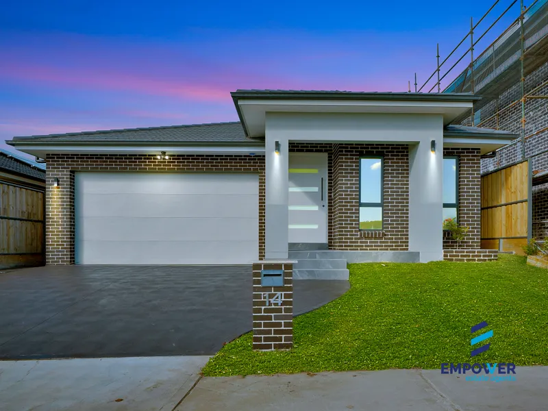 BRAND NEW FAMILY ENTERTAINER IN HILLCROFT ESTATE!