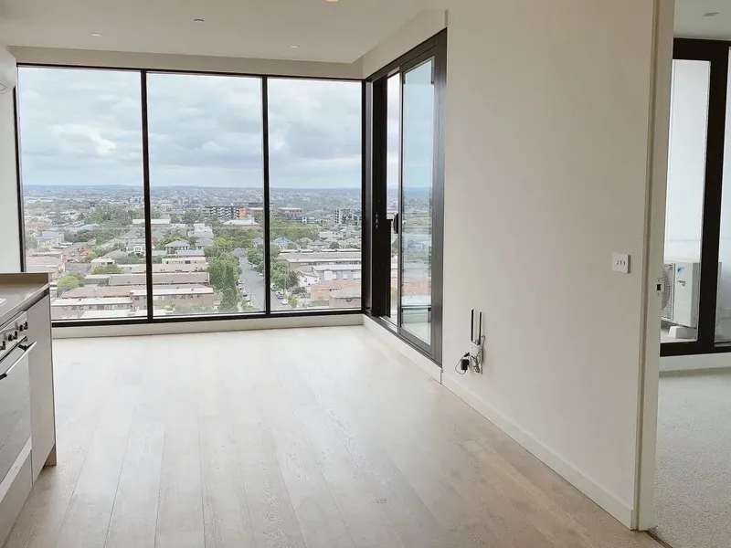 Brand new: Level 11 with unblock view, One bedroom with parking, Footscray ***Special Deals & Rental Guarantee***