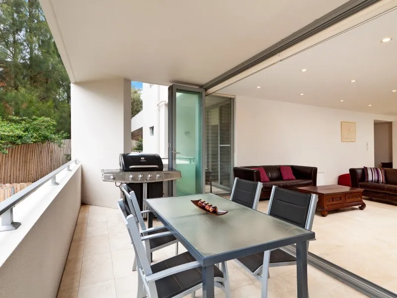 North Facing 3 Brm Executive Apartment Set In A Premium Enclave Only Minutes To Coogee Beach