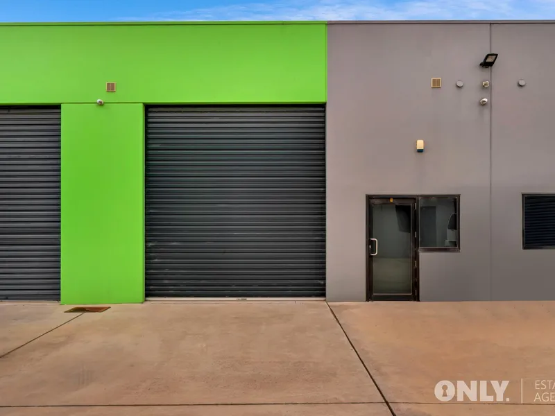 Rare opportunity Office use/ Guest room/ Storage