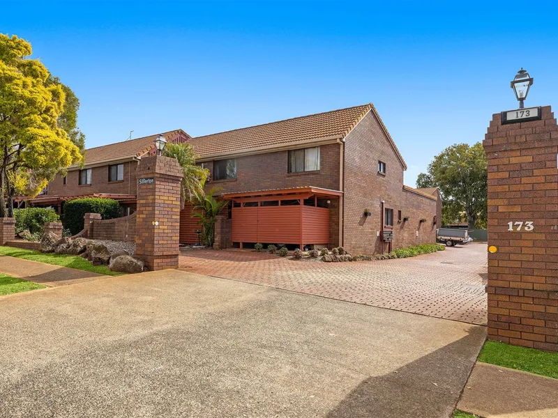 Value Buying!  -  Rental Return of $275 per week!