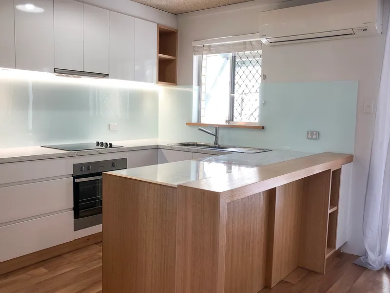 Great Location townhouse.