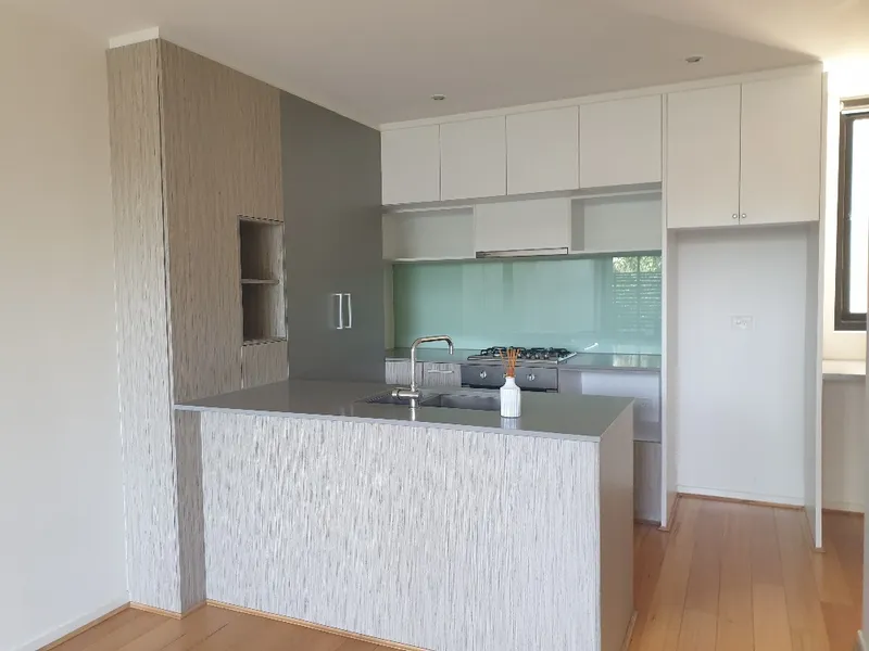 Do not miss this stunning townhouse!