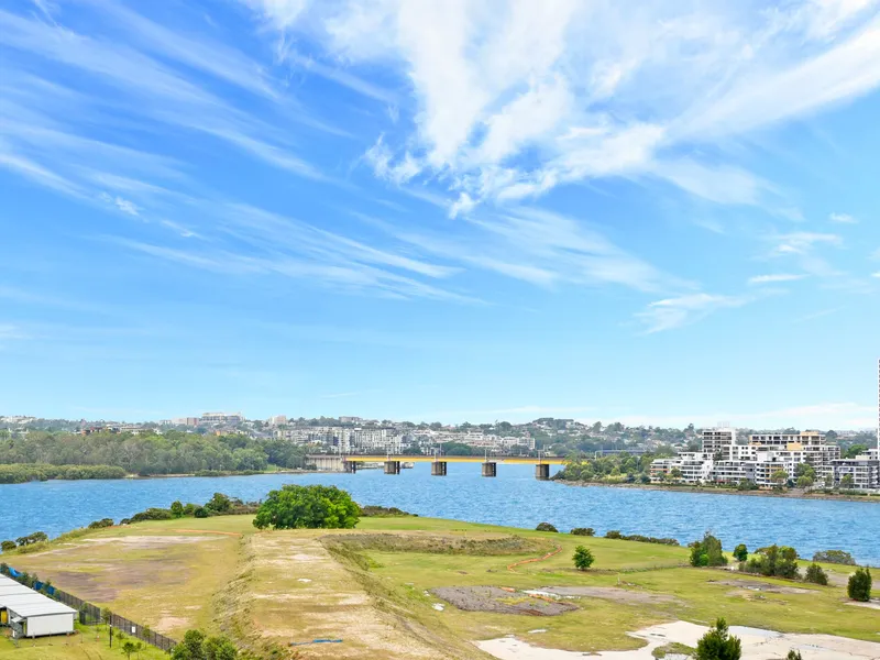 Unobstructed water views | Luxe and modern finishes ????