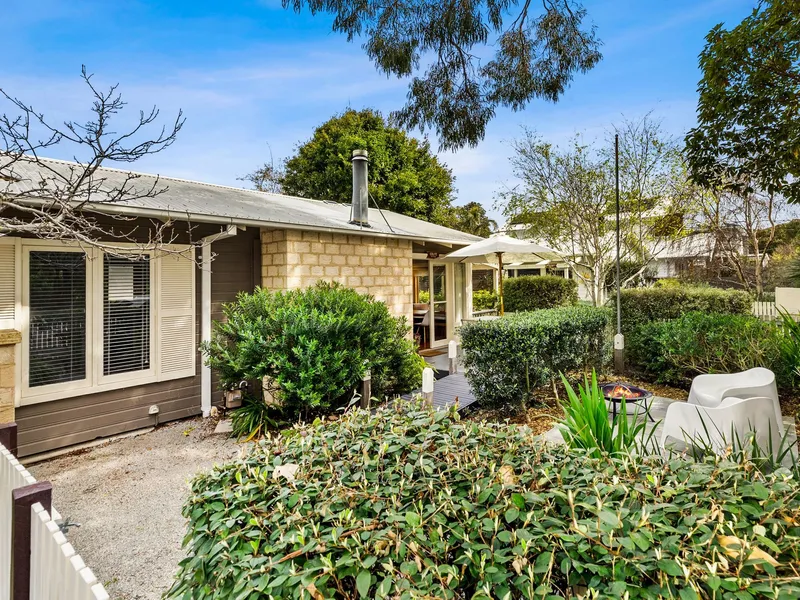 Quintessential Barwon Heads Holiday Cottage