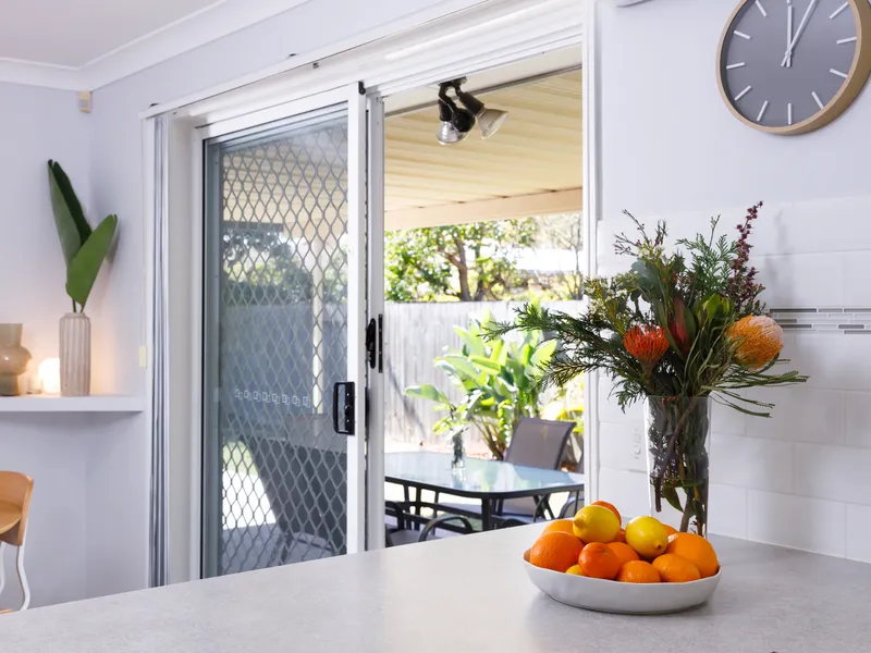 Stylish lowset living