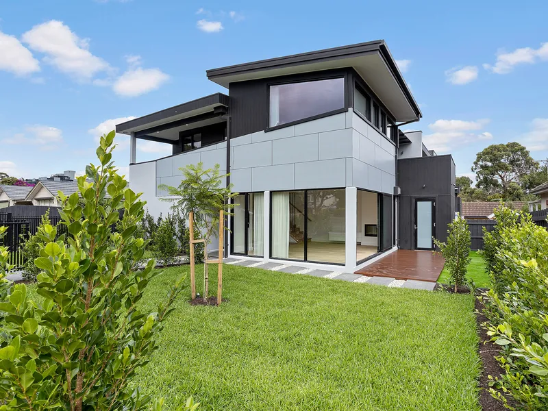 Stunning Three Bedroom Townhouse