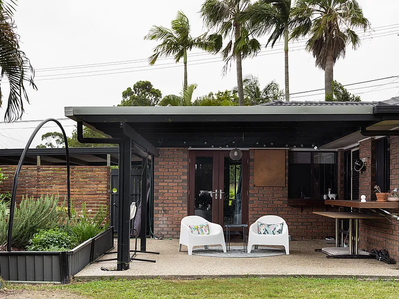 Low-Set Family Home in Incredible Location - 803m2 of Low Maintenance Land!