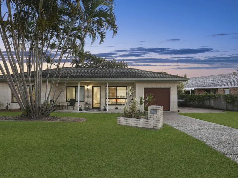 Relaxed Family Living in Premium Seaside Position