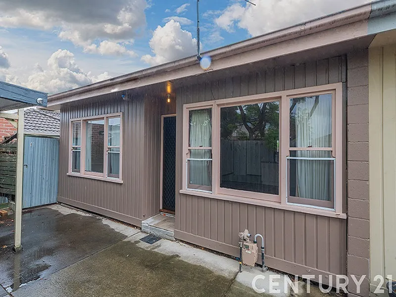 A very neat 2 bedroom unit that easily impresses