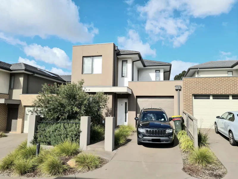 Fully Furnished Bedrooms to Share