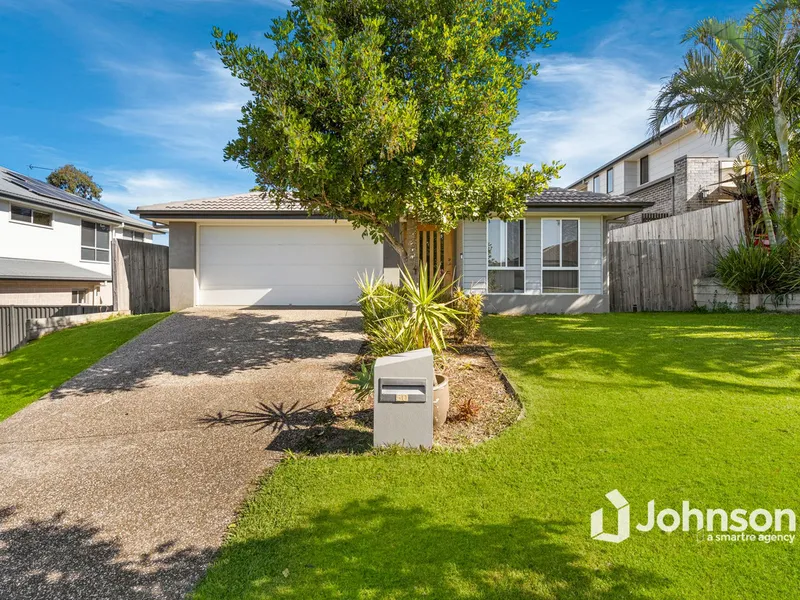 Neat Family Home in Quiet Oxenford