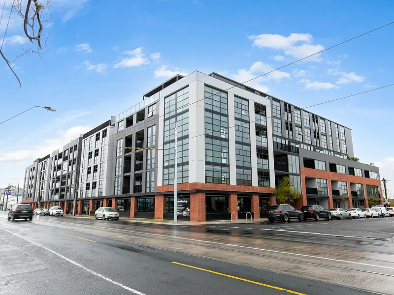 Brand New 1 Bedroom Apartment in ANTHEM!