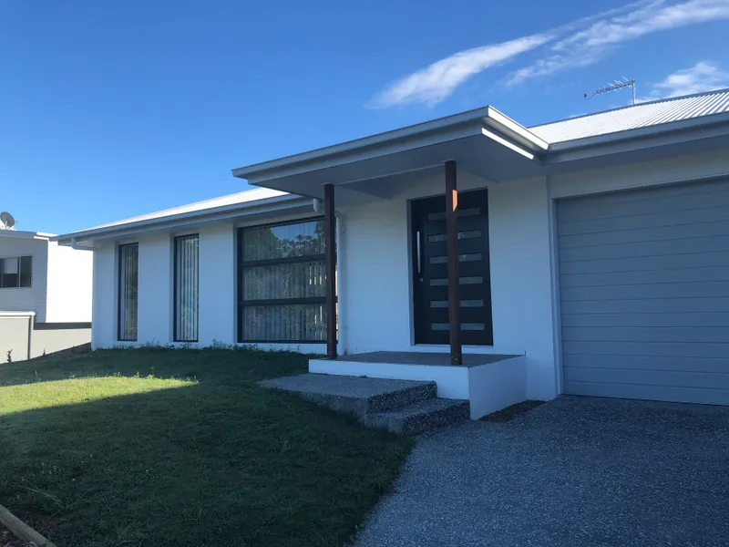 MODERN FAMILY HOME IN GILSTON