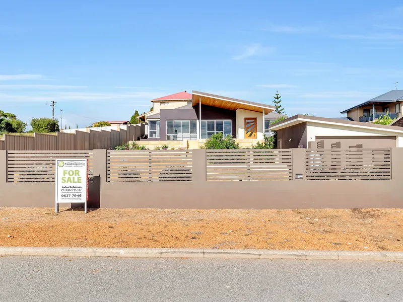 LOCATION, LIFESTYLE & ELEVATED OCEAN & ESTUARY VIEWS
