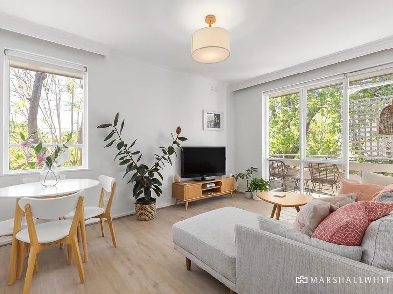 Radiant Elwood 'Treehouse' Living