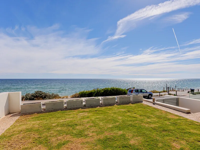 LUXURY ESPLANADE LIVING WITH PRIVATE POOL IN TIGHTLY HELD HENLEY BEACH