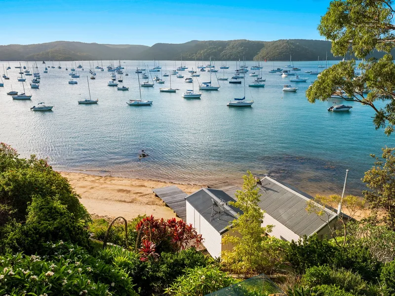 Waterfront Master-Piece with Private Beach and Boathouse