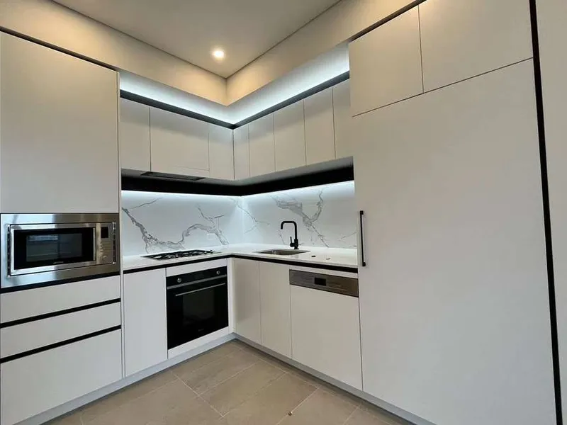 Brand New Apartment 1bedroom plus big study room 1bathroom 1 car space For RENT