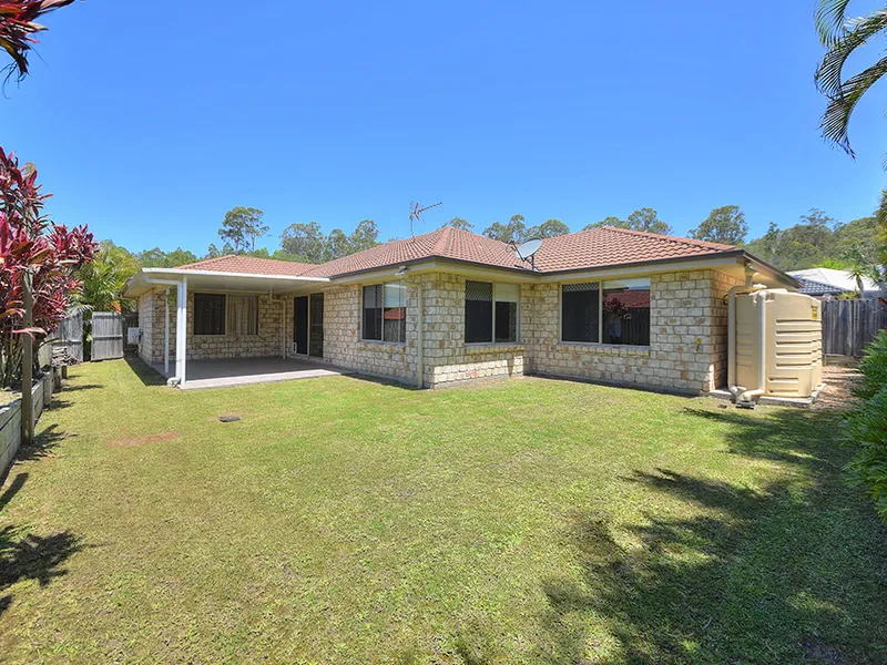 3 SEPERATE LIVING SPACES WITH LARGE BACKYARD!
