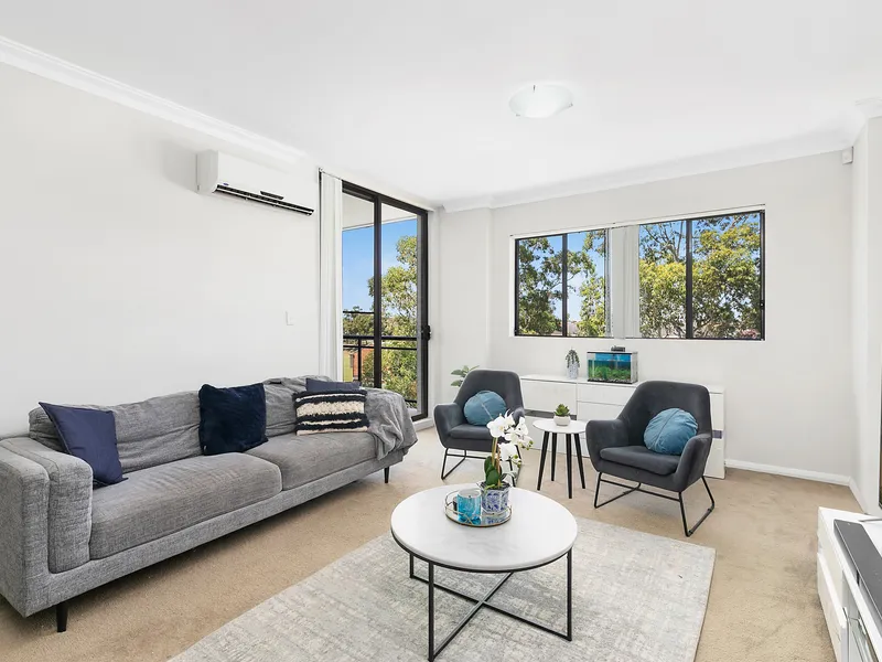 Superb designer apartment in a fantastic position