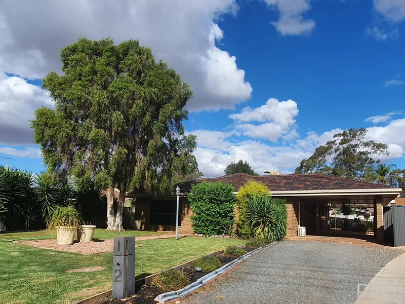 4BR Family Home with Self Contained Bungalow