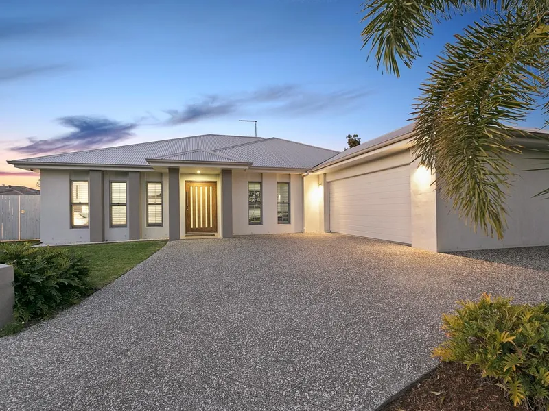 Stunning Modern Family Home!