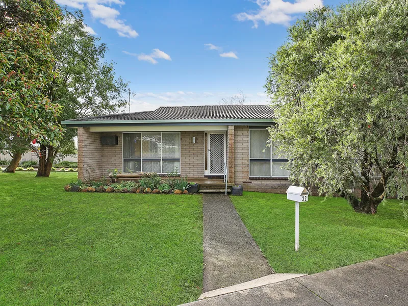 Ready made living, Prime location!