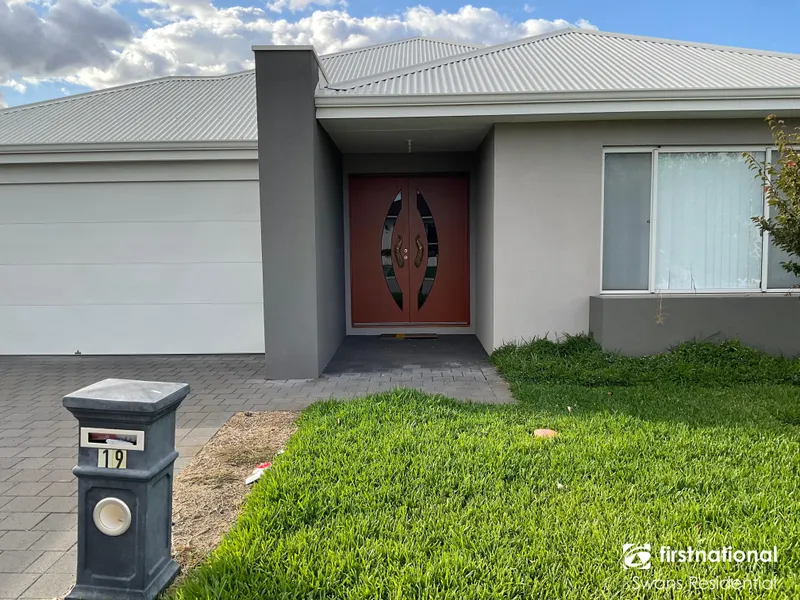 Beautifully presented large family home !