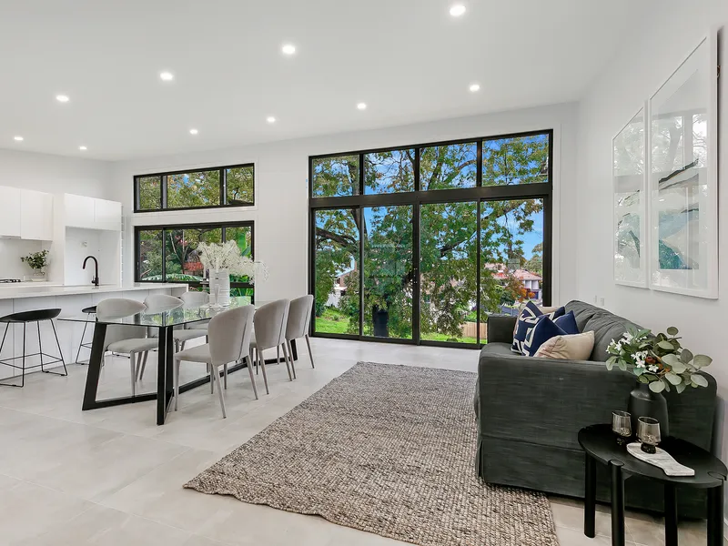 Contemporary Family Home in Friendly Neighbourhood