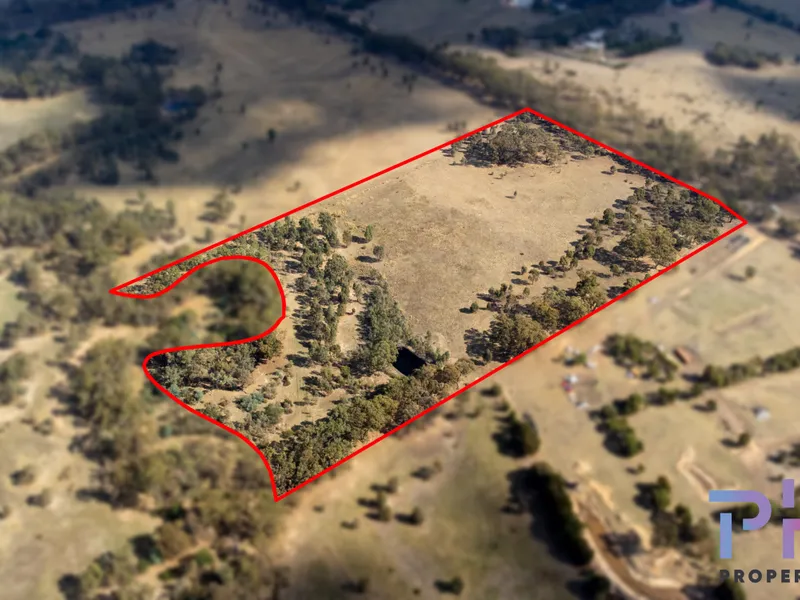 APPROX 25 ACRES OF FARMING LAND