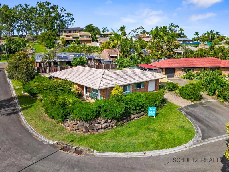 Adorable 3 bedroom, 1 bathroom property across the road from the golf course.