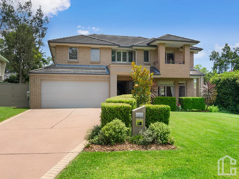 Contemporary Living in Whisper-Quiet Street. Open Home Saturday 26th February 2022 11:00am - 11:30pm