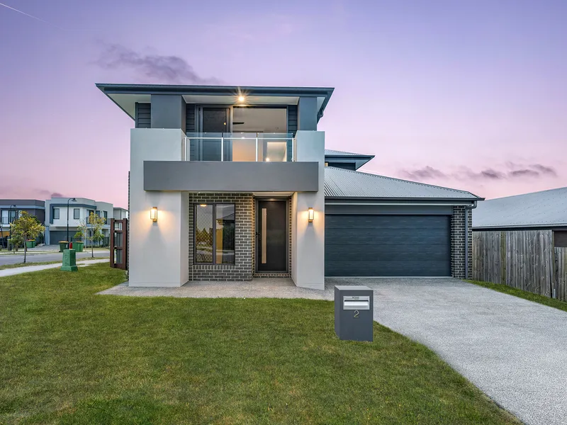 Luxurious Plantation Home - Only 1 Year Old!