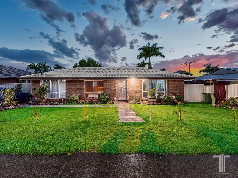Low Maintenance Living in Great School Catchment