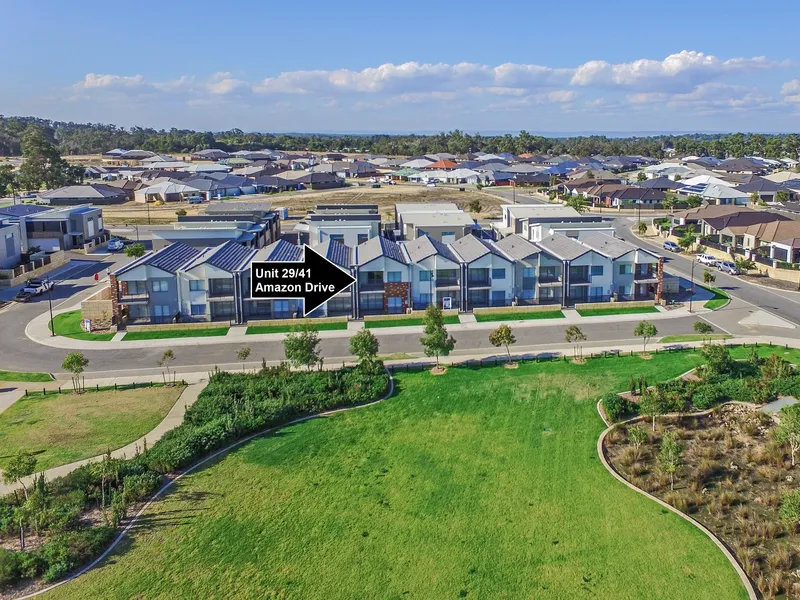 GREAT VALUE UPSTAIRS APARTMENT SPIRES ESTATE BALDIVIS