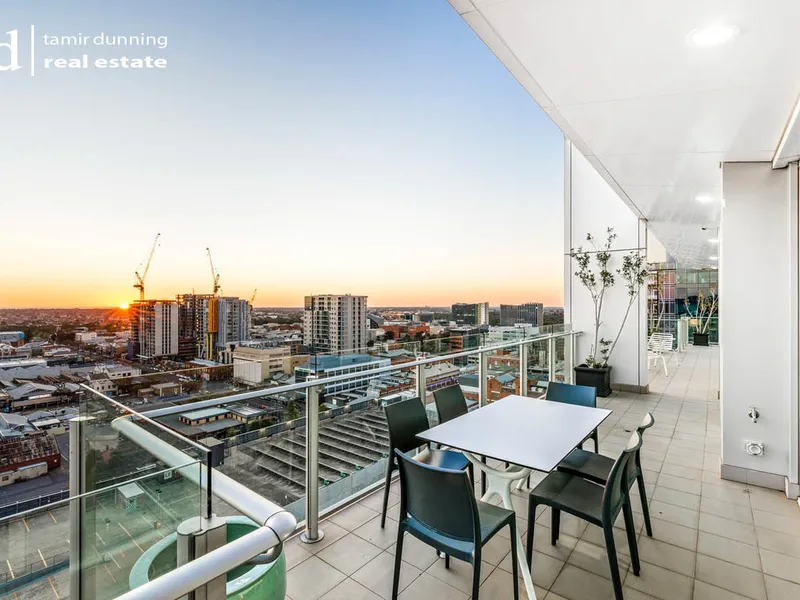 Penthouse Perfection - and the views are pretty good too!