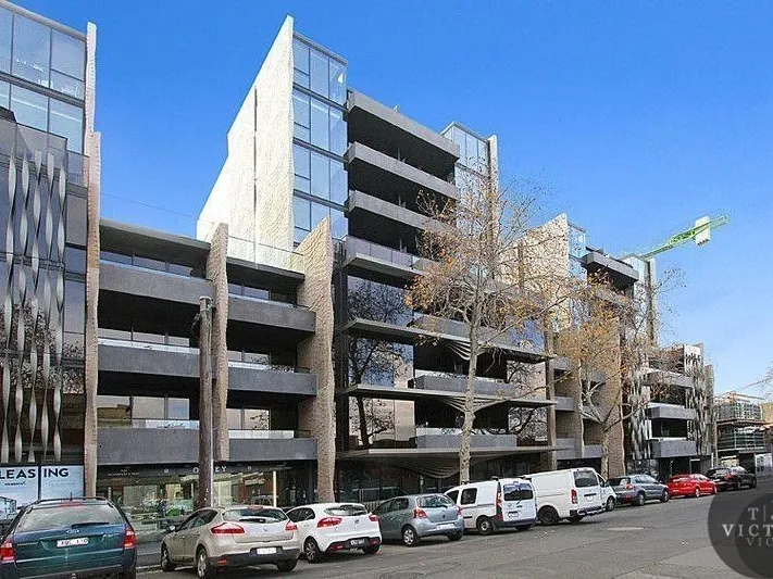 Modern 1 Bedroom With Storage