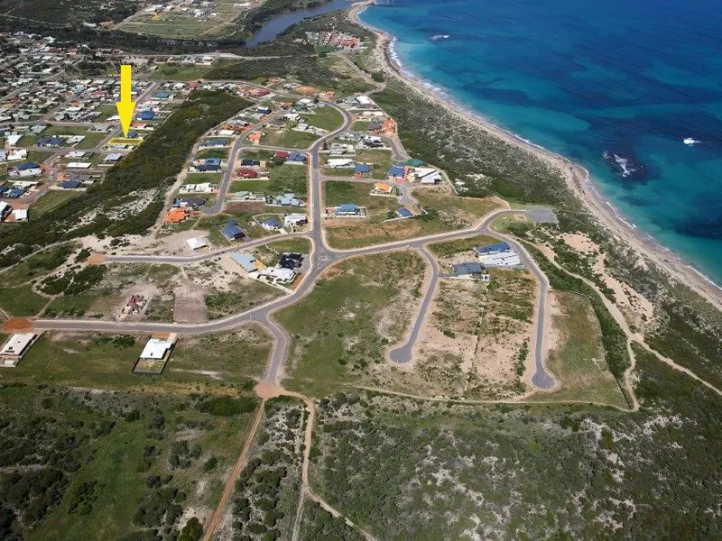 ''LARGE BLOCK IN POPULAR ESTATE''