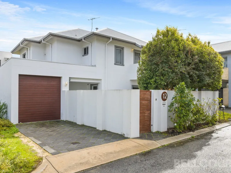 Modern 3x2 House In Prime Location!