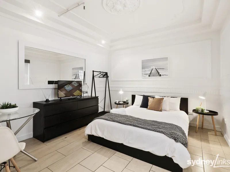 FRESHLY PAINT FURNISHED ROOM Shared Bathroom BILLS INCLUDED and NBN