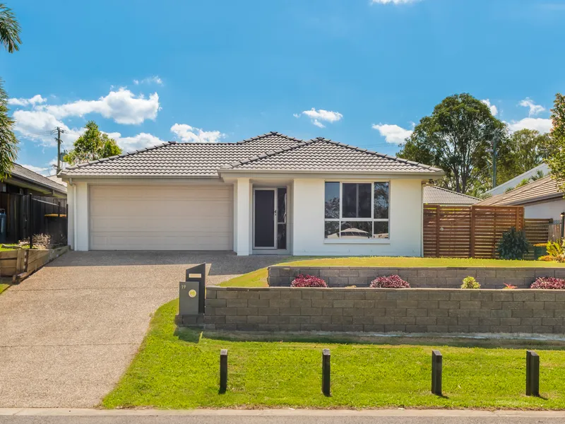 LOWSET, LOW MAINTENANCE FAMILY HOME