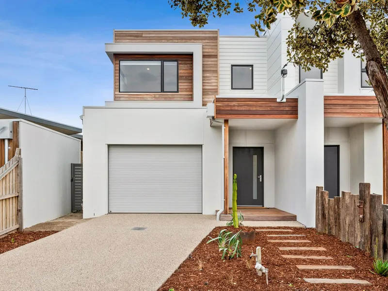 Private Haven in Quiet Court