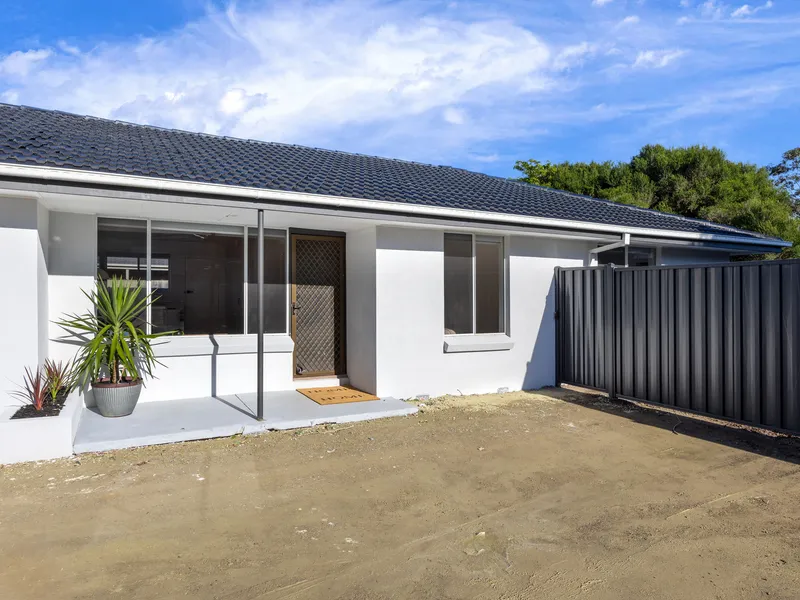 Discover the Charm of a renovated villa unit in superb lifestyle location