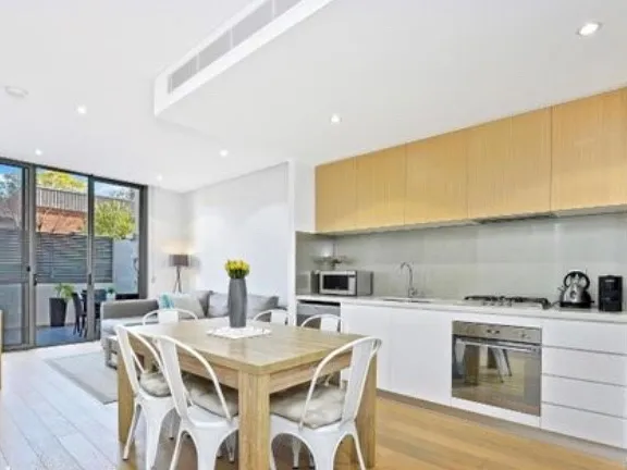 1 BEDROOM + STUDY - AVAILABLE NOW FOR LEASE