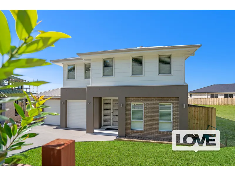 Prestigious New Build in Outstanding Location