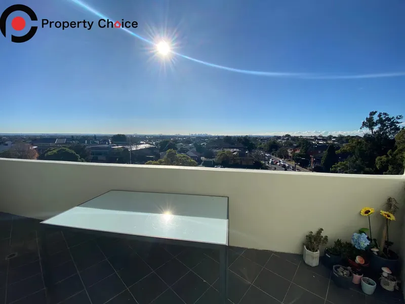 Fully Furnished with stunning Skyline and City View