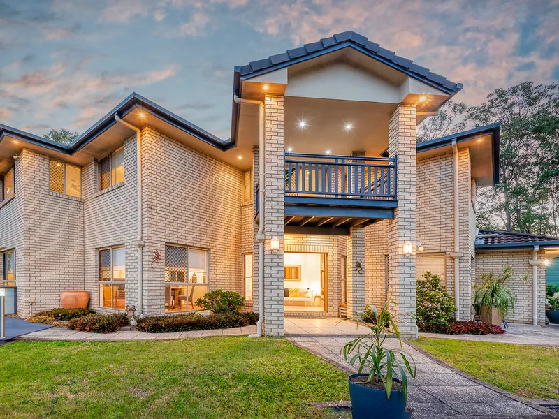 Double Storey Dream Home In Peaceful & Private Location