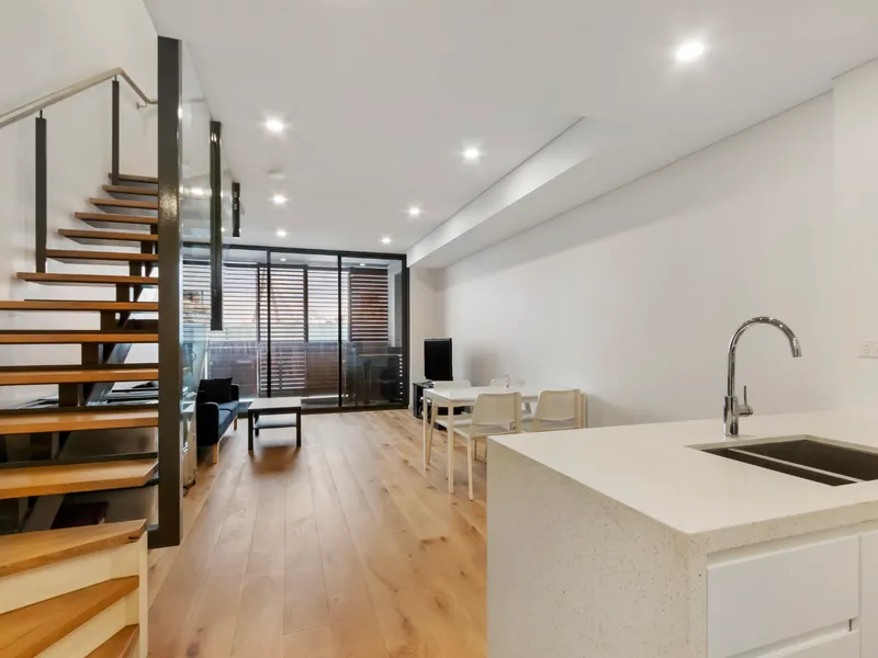 Fully furnished split level living