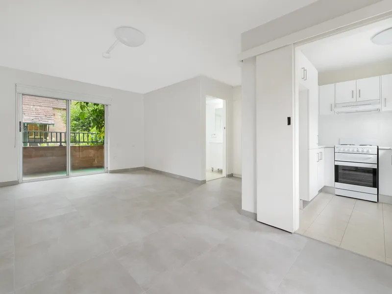 RENOVATED STUDIO APARTMENT